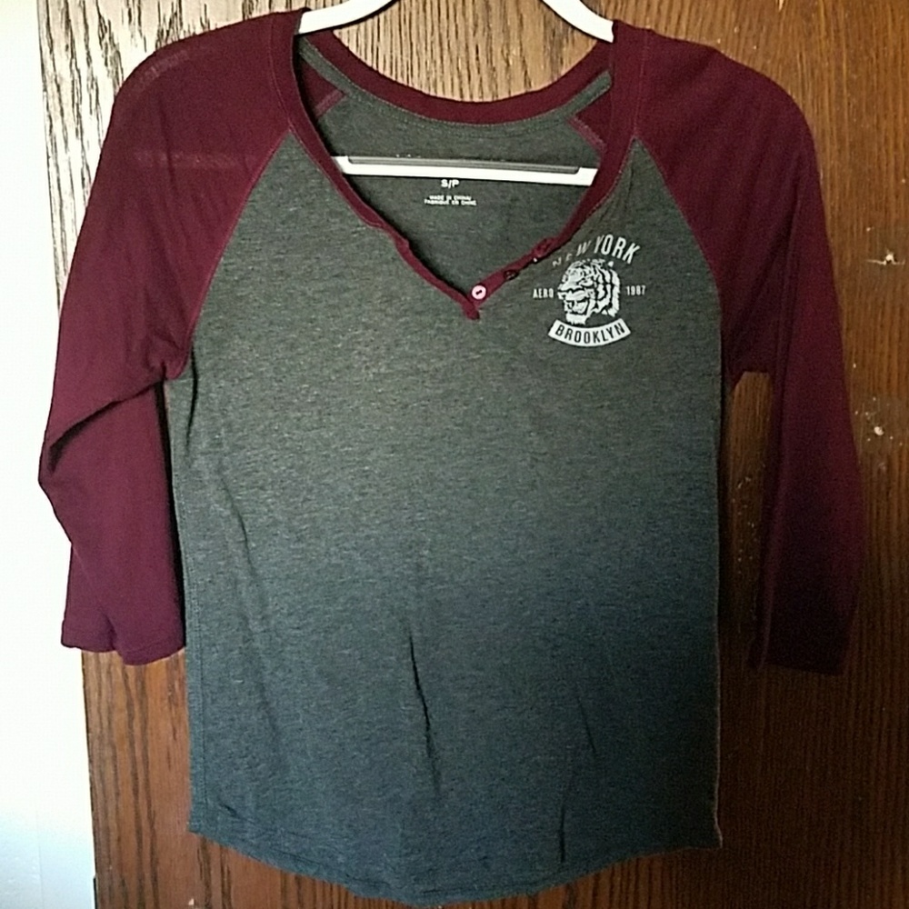 3/4 Aeopostale traffic tee